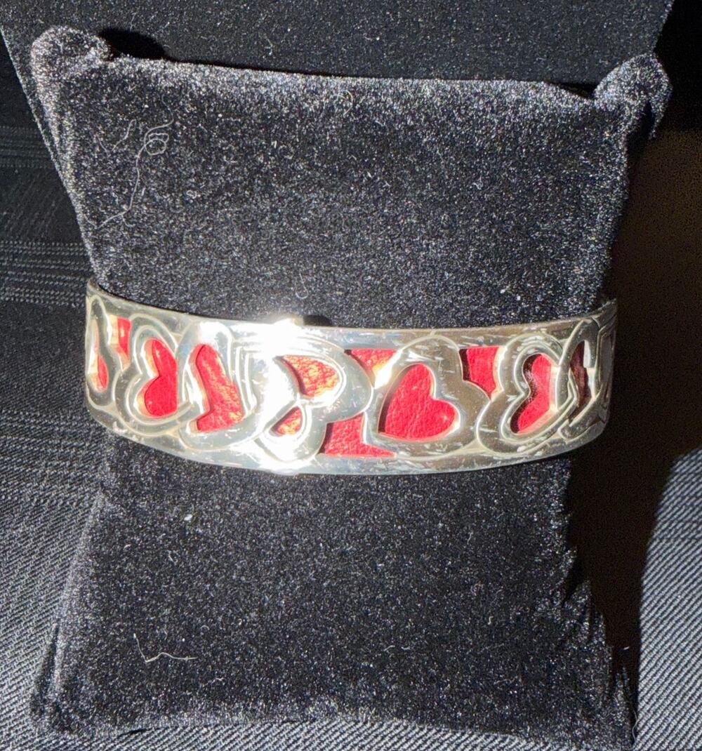 Brighton Christo collection, Venice Interlocking Heart Cuff Bracelet 925 plated